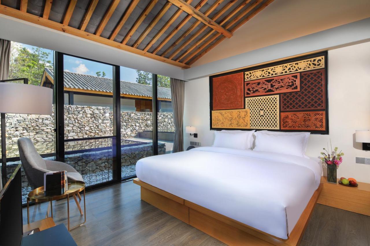 The Rock Hotel Lijiang  Exterior photo